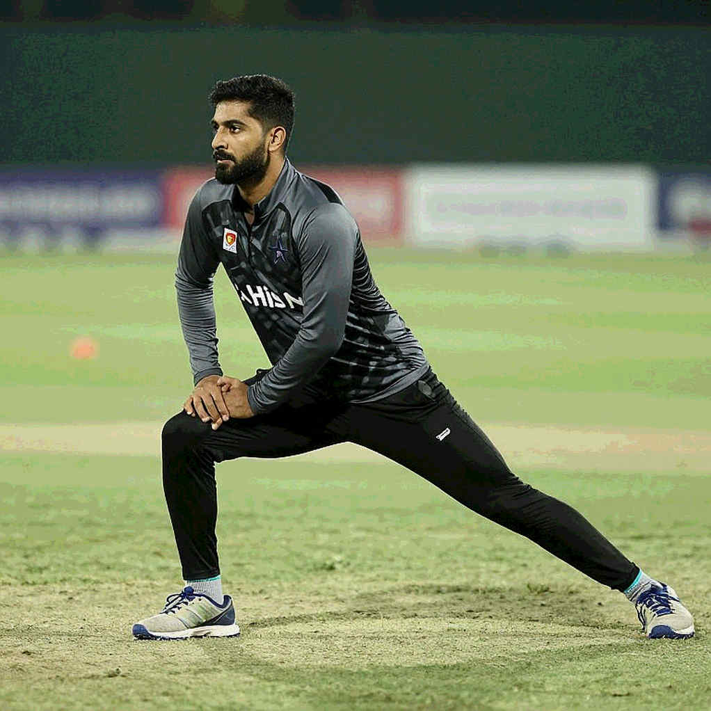 ক্যারির নেতৃত্ব, ৪৭ রানের দূরত্ব আর তিনটি শূন্যতা: হোবার্টের শিরোপা রক্ষার হিসাবটা কাগজে মসৃণ, লেজারে নয়