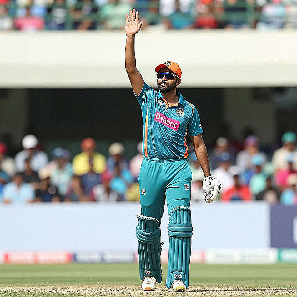 আইয়ের হাতের রান্না, ১২ লাখ লাইক আর একটি ফাঁকা গ্রিড: তেন্ডুলকরের সফর-নস্টালজিয়া আসলে কোন প্রশ্নের উত্তর দেয়